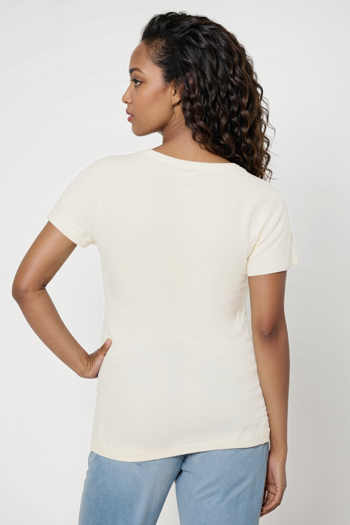 Short Sleeve Round Neck Tee | Egret