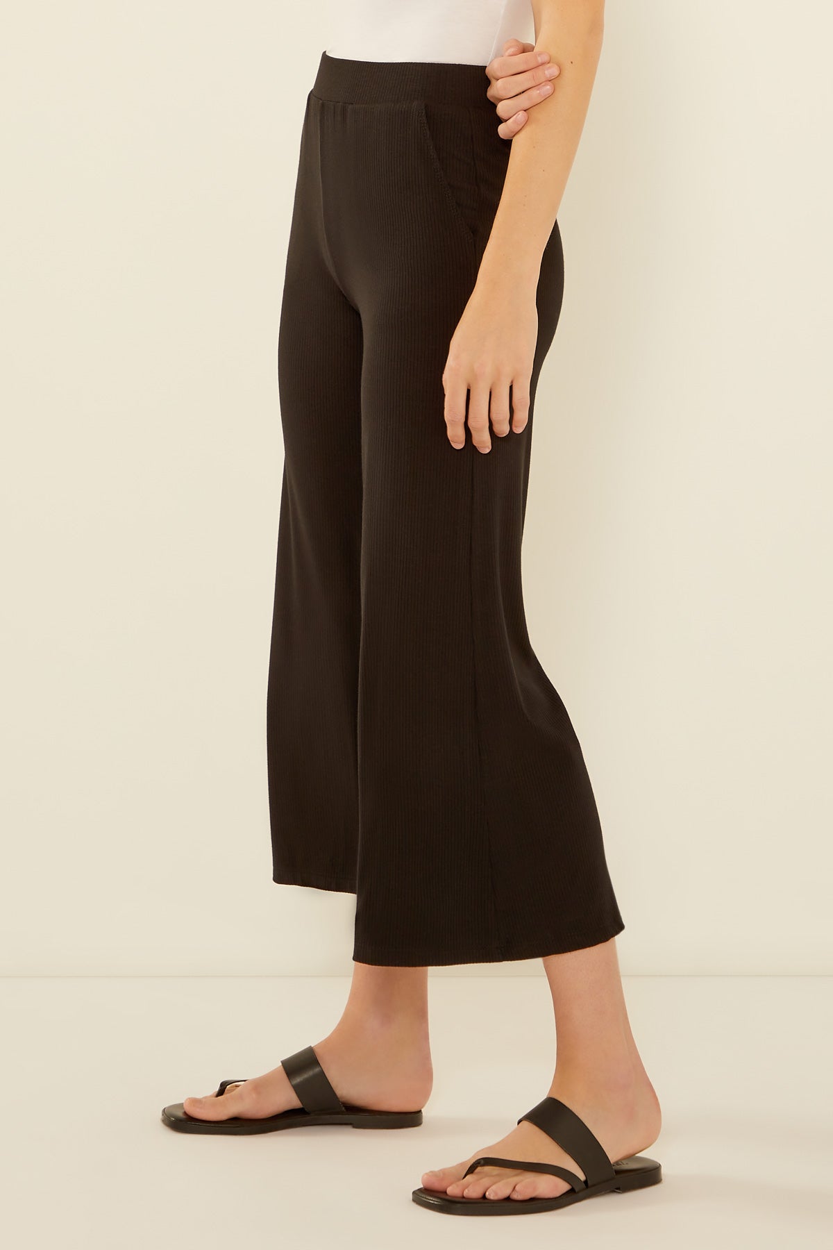 Ribbed Wide Leg Pant